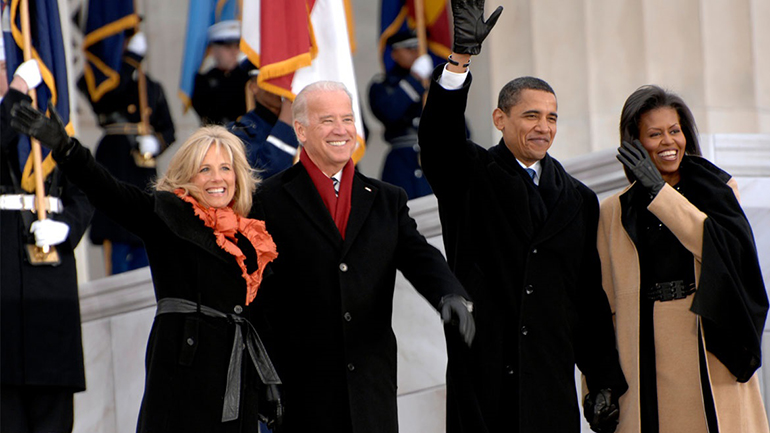 Το δώρο της Jill Biden στη Michelle Obama μετά την εγκατάστασή της στον Λευκό Οίκο